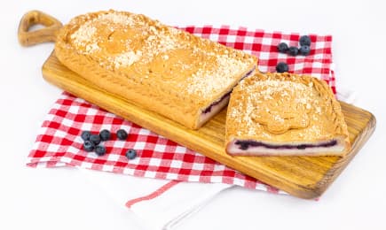 Пирог творожный с черникой